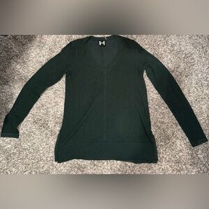 H by Bordeaux dark green long sleeve v neck